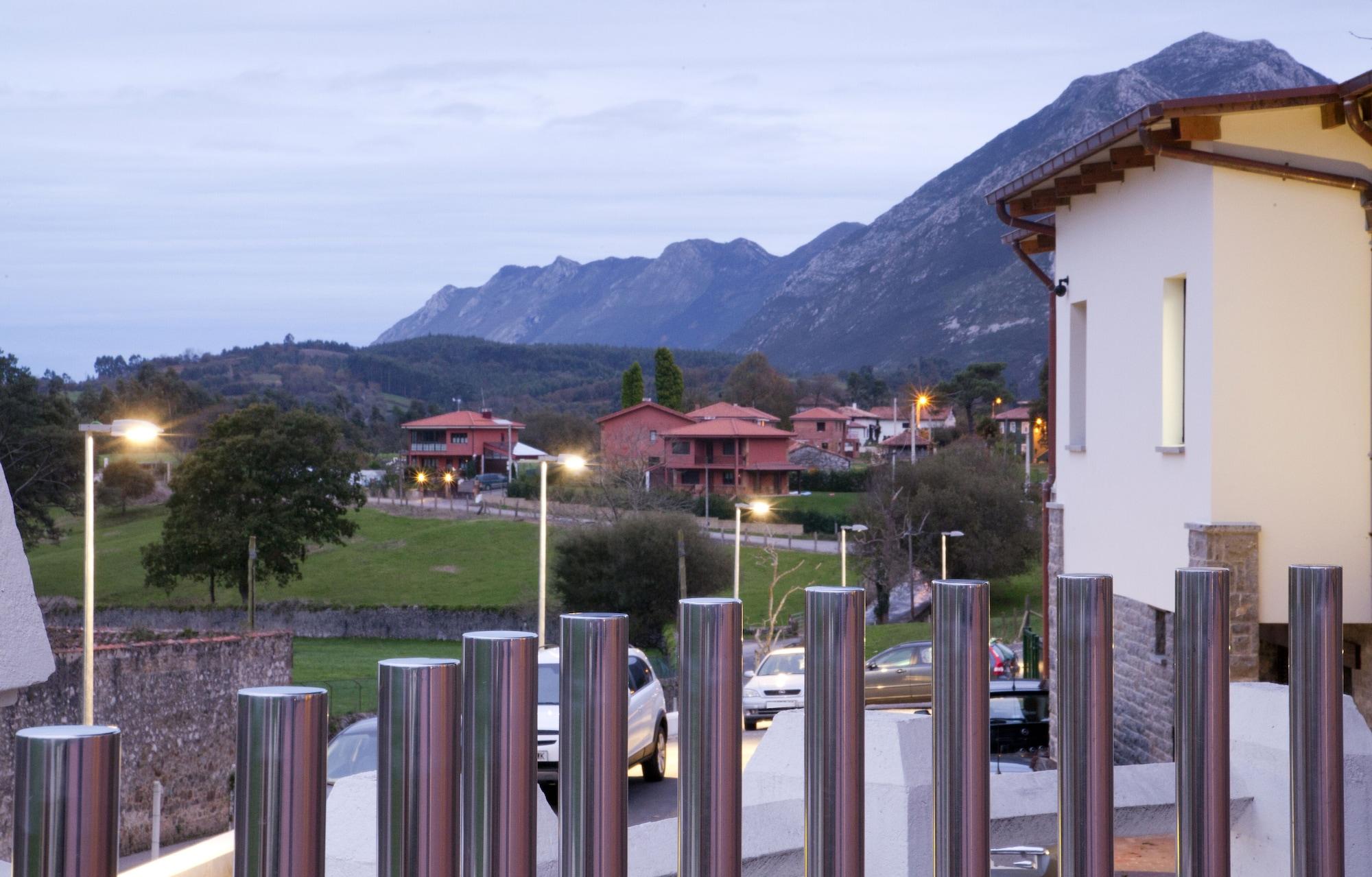 La Piconera Hotel & Spa Sardalla Buitenkant foto