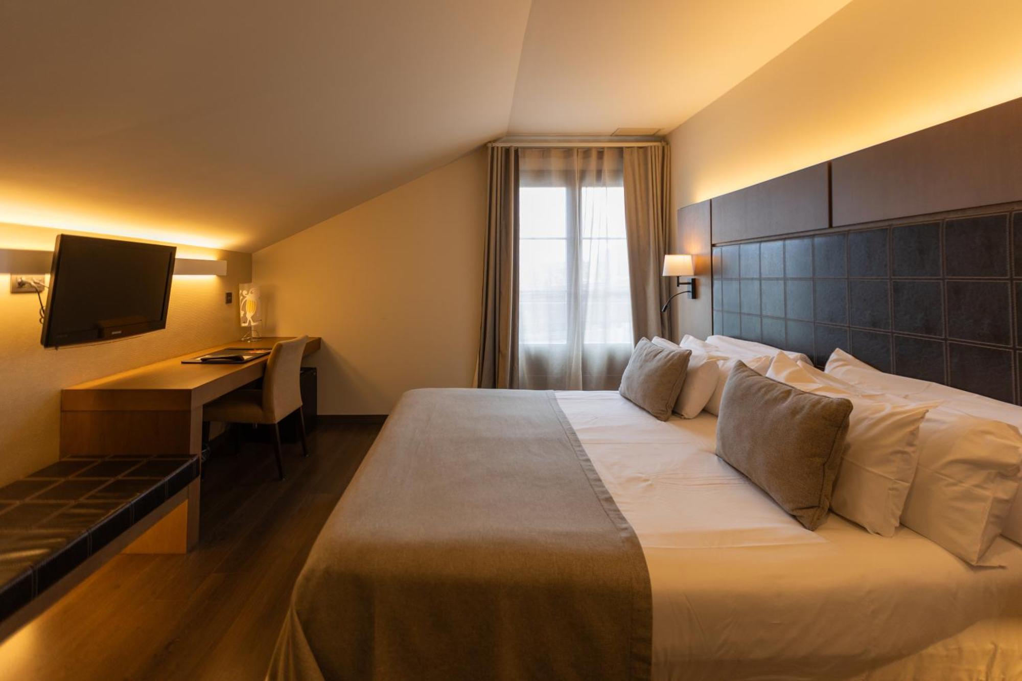 La Piconera Hotel & Spa Sardalla Buitenkant foto
